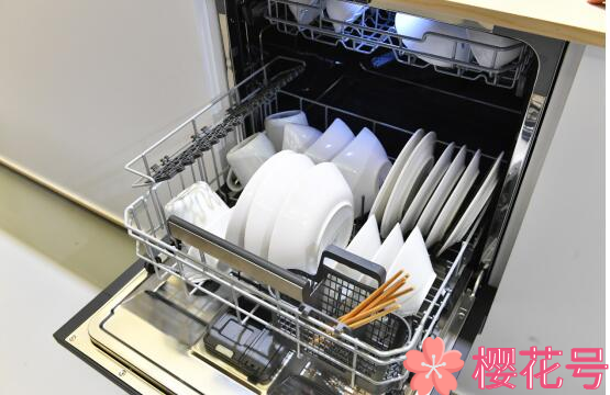 有必要购置洗碗机吗？家用小型洗碗机有哪些优点？